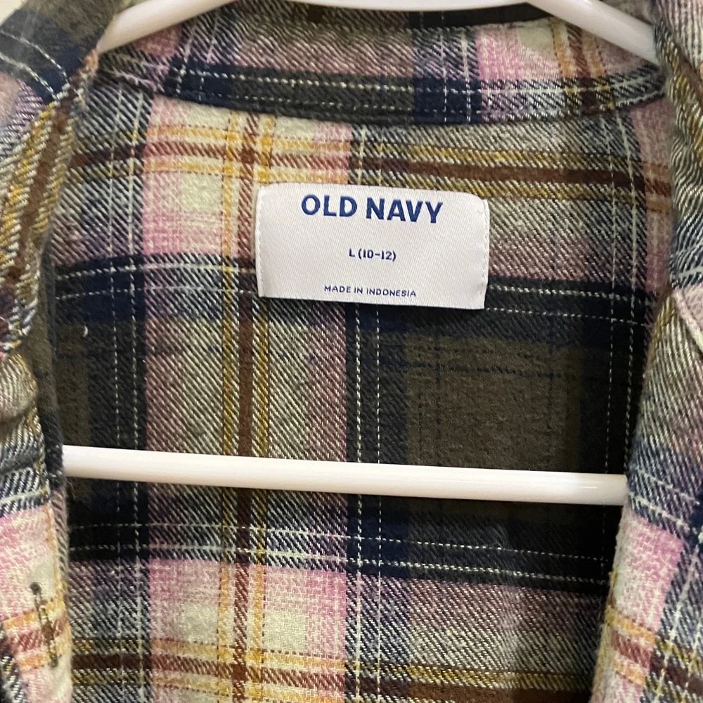 Old Navy Girls Plaid Flannel Shirt Size L 10–12 Pink Navy Olive Button Down
